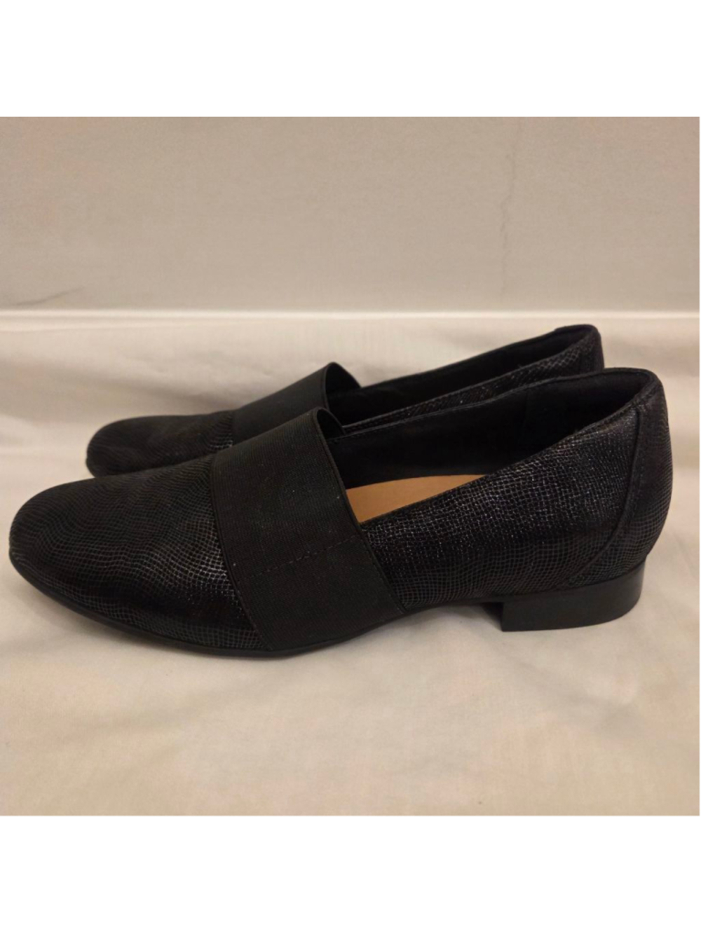 Clarks Unstructured Black Loafers 8.5 fit like an 8